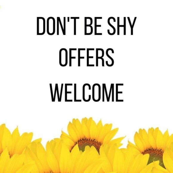 Xhilaration Feather Print Top. Green. M#012 - Picture 3 of 10